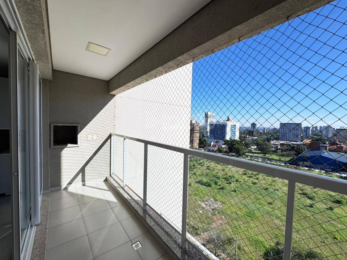 APARTAMENTO MOBILIADO COM 3 QUARTOS A VENDA NO EDIFÍCIO OMOIRU EM FOZ DO IGUAÇU - PR