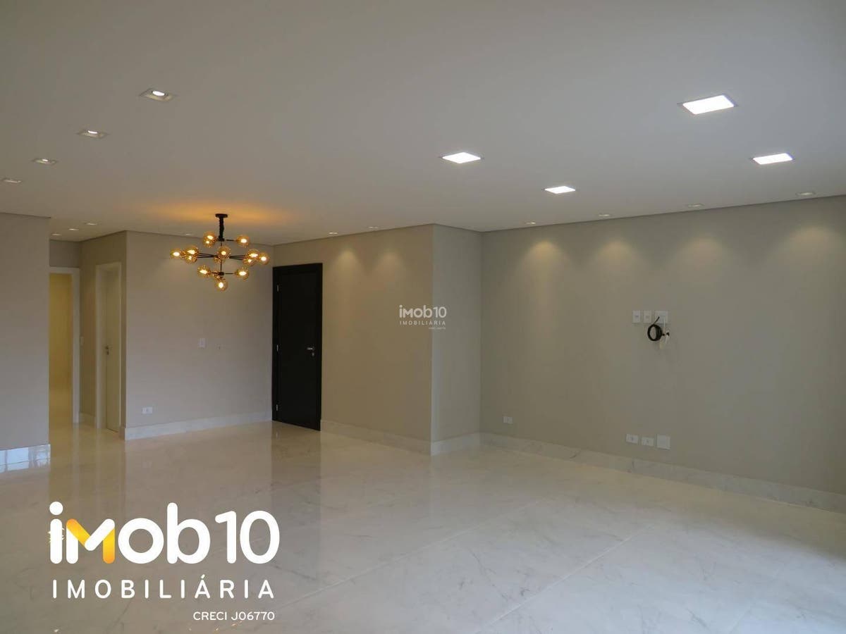 APARTAMENTO 3 SUÍTES A VENDA NO EDIFÍCIO RENOIR NO CENTRO DE FOZ DO IGUAÇU - PR