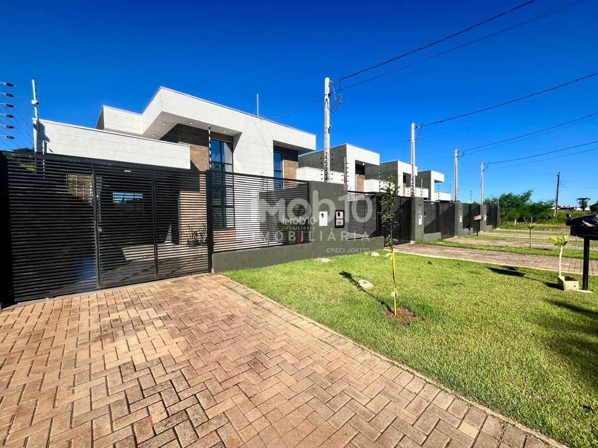 CASA A VENDA COM 2 QUARTOS JARDIM TRÊS PINHEIROS FOZ DO IGUAÇU - PR
