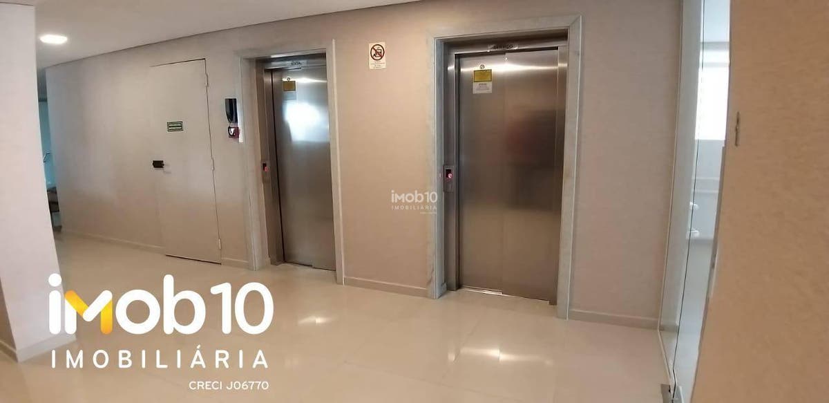 APARTAMENTO SEMI MOBILIADO COM 2 QUARTOS A VENDA NO EDIFÍCIO VILA SERENA NO CENTRO DE FOZ DO IGUAÇU - PR