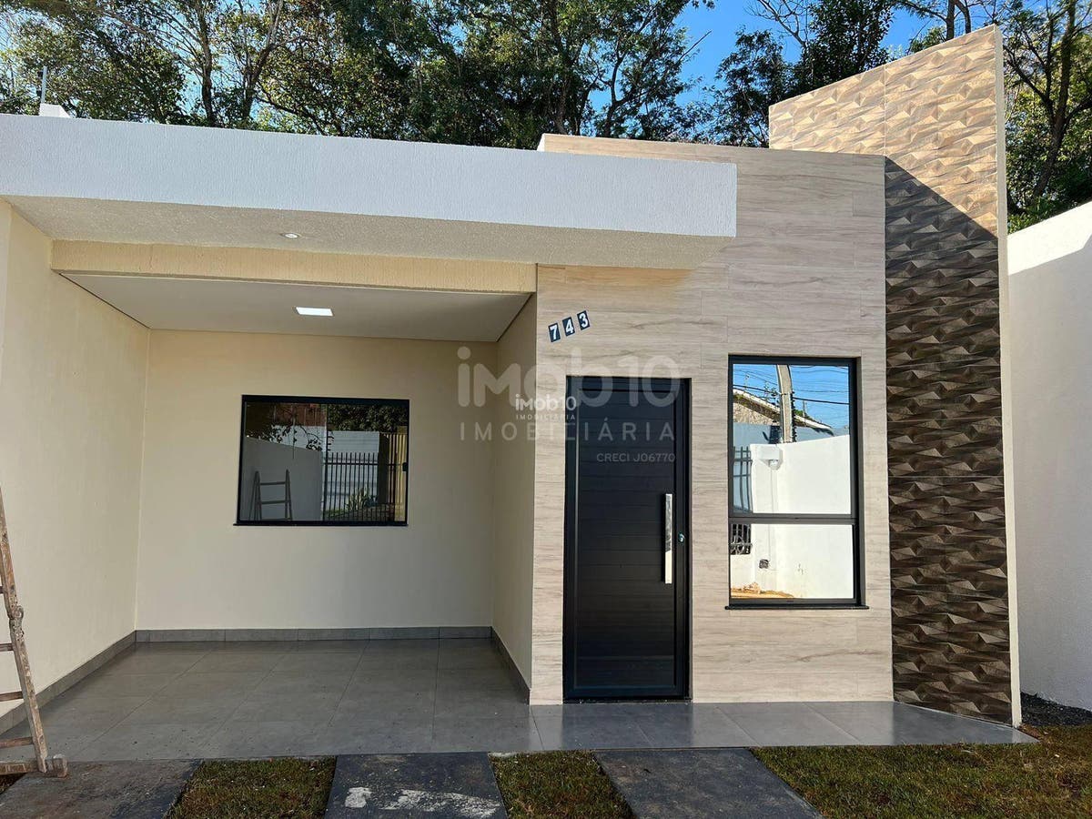 CASA COM 3 QUARTOS A VENDA NO JARDIM BOURBON EM FOZ DO IGUAÇU - PR