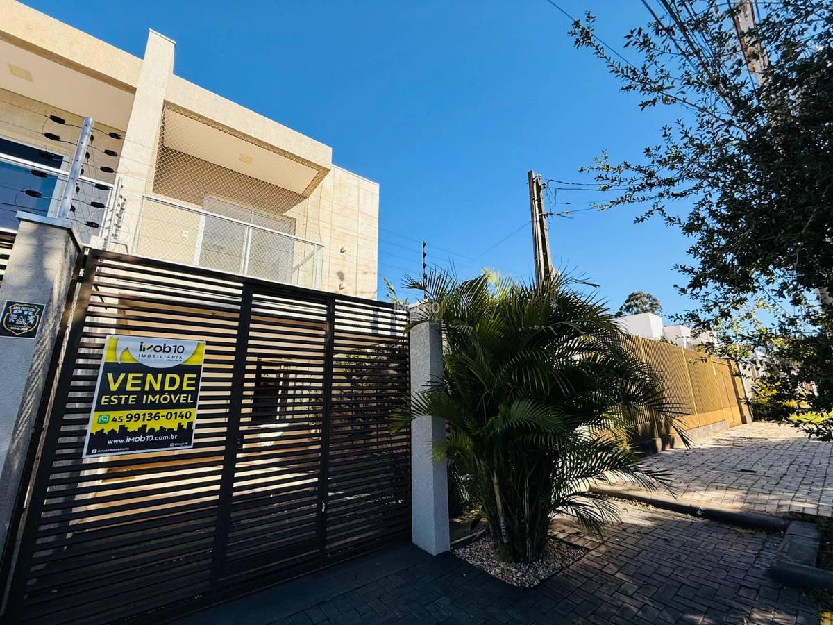 SOBRADO À VENDA COM 3 QUARTOS NO JARDIM LANCASTER FOZ DO IGUAÇU - PR