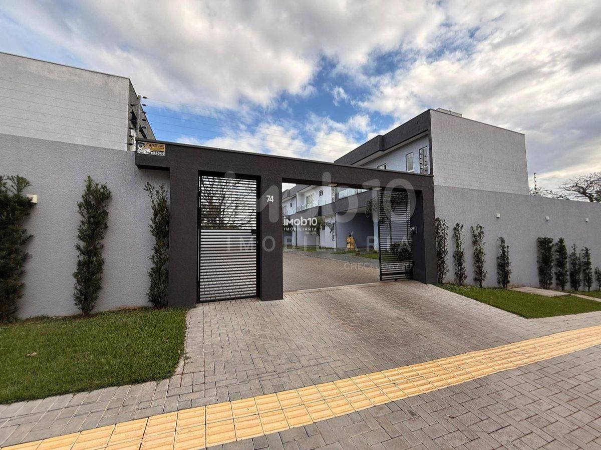 SOBRADO PARA ALUGAR (R$6.000,00) MOBILIADO COM 3 QUARTOS EM CONDOMÍNIO FECHADO BAIRRO VILA YOLANDA EM FOZ DO IGUAÇU - PR