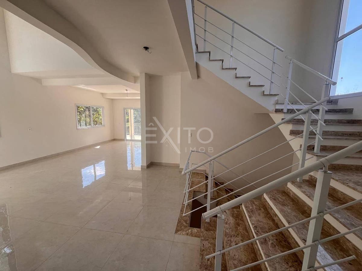 Casa, 4 quartos, 410 m² - Foto 2