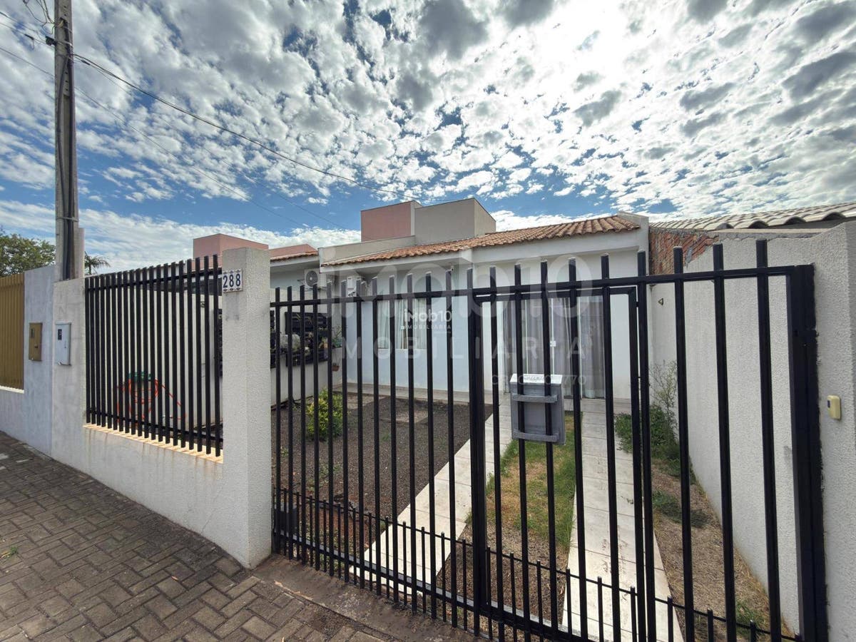 CASA COM 2 QUARTOS A VENDA NO JARDIM NOVO HORIZONTE EM FOZ DO IGUAÇU - PR