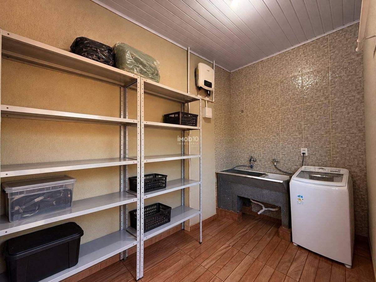 CHÁCARA Á VENDA COM CASA NO LOTE GRANDE A 800m DA AV. REPUBLICA ARGENTINAEM FOZ DO IGUAÇU