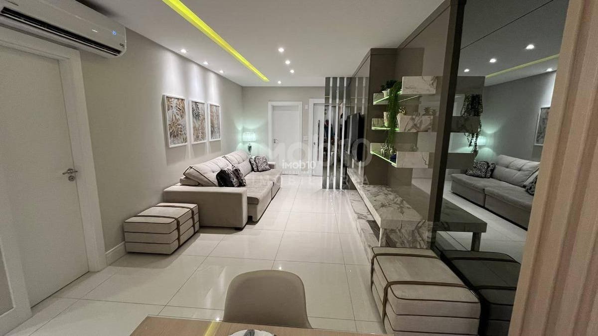 APARTAMENTO A VENDA NO MUNBAI TOWER EM PORTO BELO SANTA CATARINA