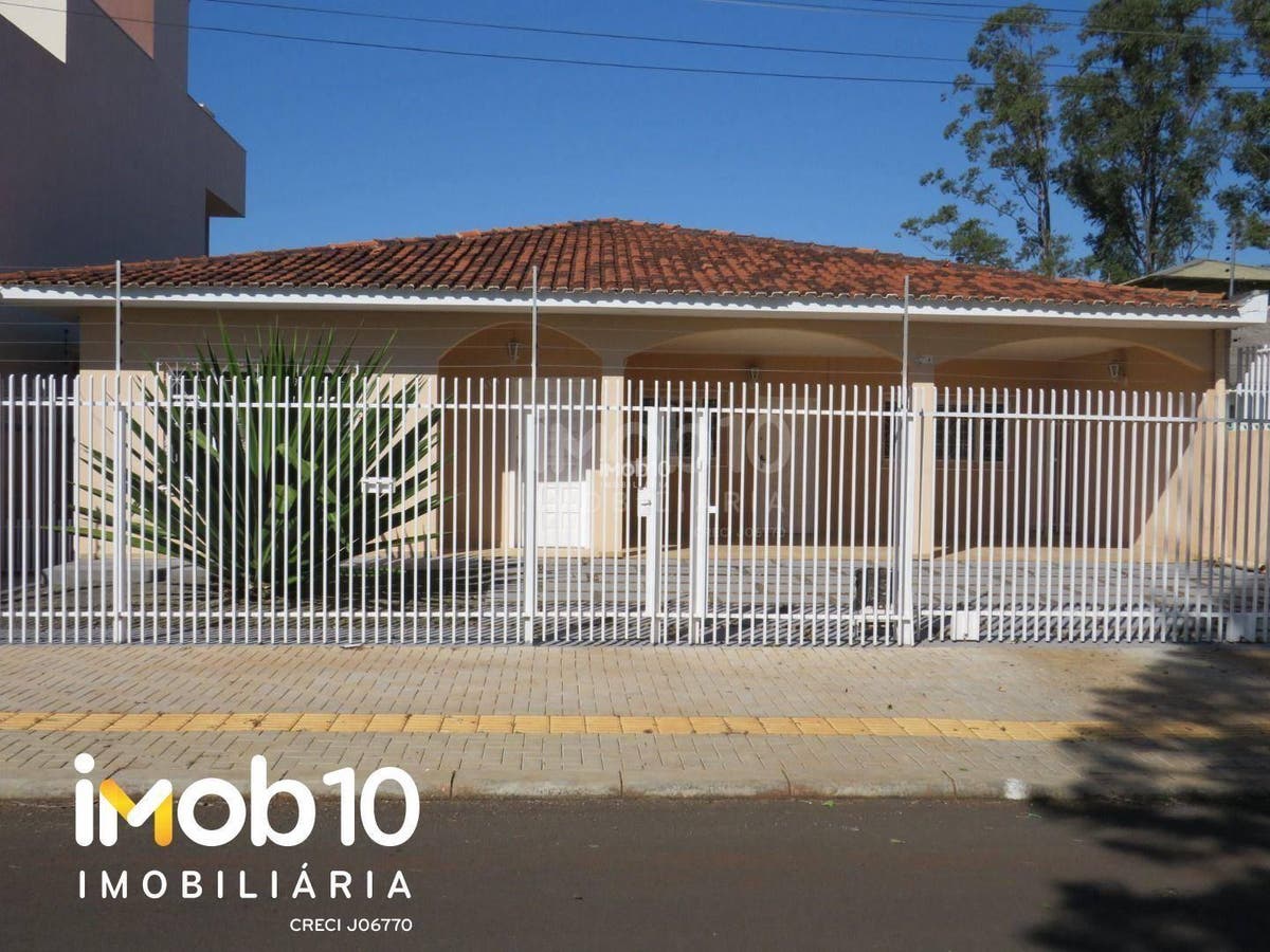 CASA COM 3 SUÍTES A VENDA NO BAIRRO JARDIM LANCASTER EM FOZ DO IGUAÇU - PR
