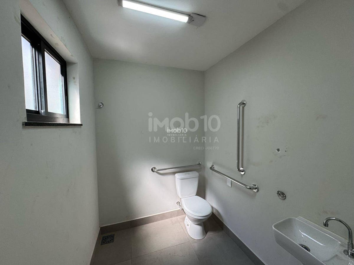 SALA COMERCIAL PARA ALUGAR (R$3.500,00) COM ESTACIONAMENTO CENTRO DE FOZ DO IGUAÇU - PR