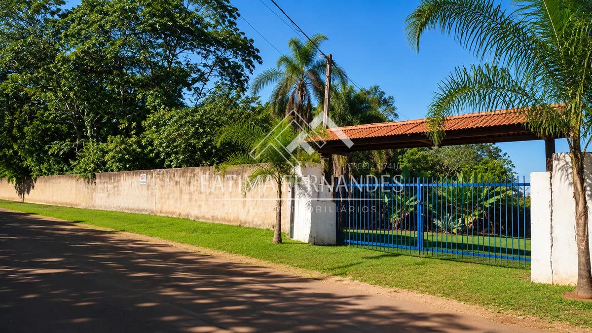 Chácara, 4 quartos, 5092 m² - Foto 1