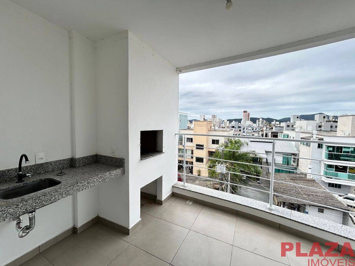 Locação Anual - Em Camboríu - 2 Dormitórios - Bairro St. Regina - Apartamento em Santa Regina, Camboriú - para locação - Plaza Imóveis