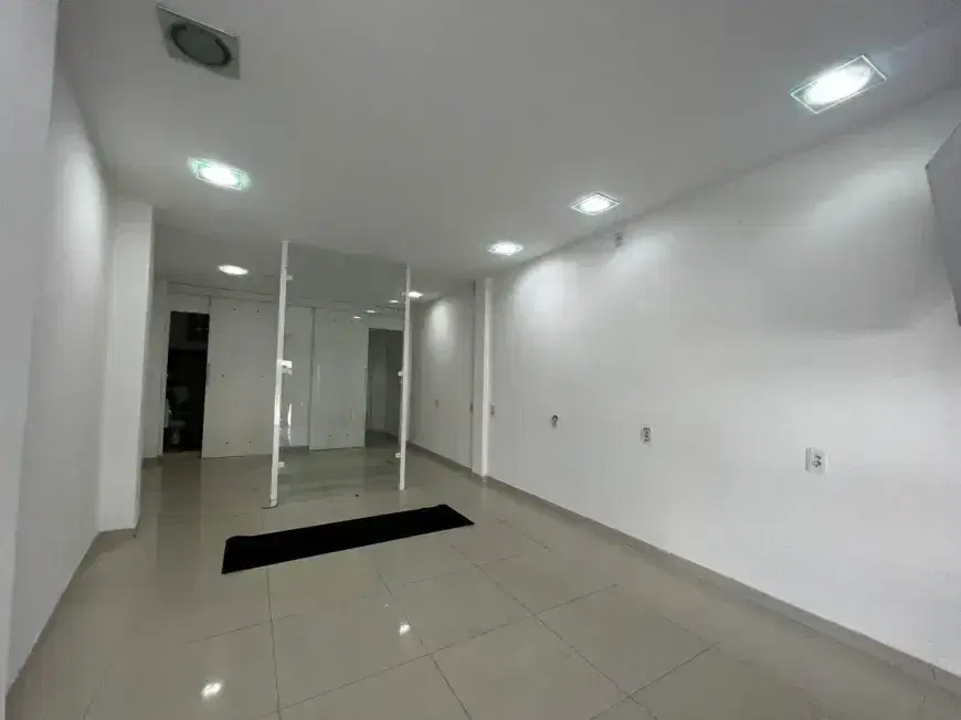 Rua Quiririm, 1498, Loja F - Loja em Vila Valqueire, Rio de Janeiro - para locação - Negrine imobiliária