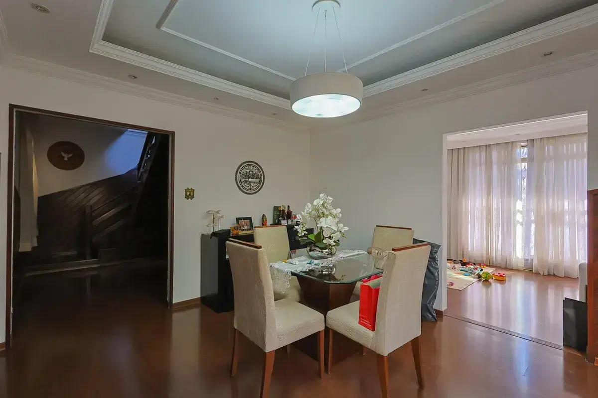 Casa com 4 quartos à Venda, Sagrada Família - Belo Horizonte - Casa em Sagrada Família, Belo Horizonte - à venda - Silvio Ximenes Imobiliária