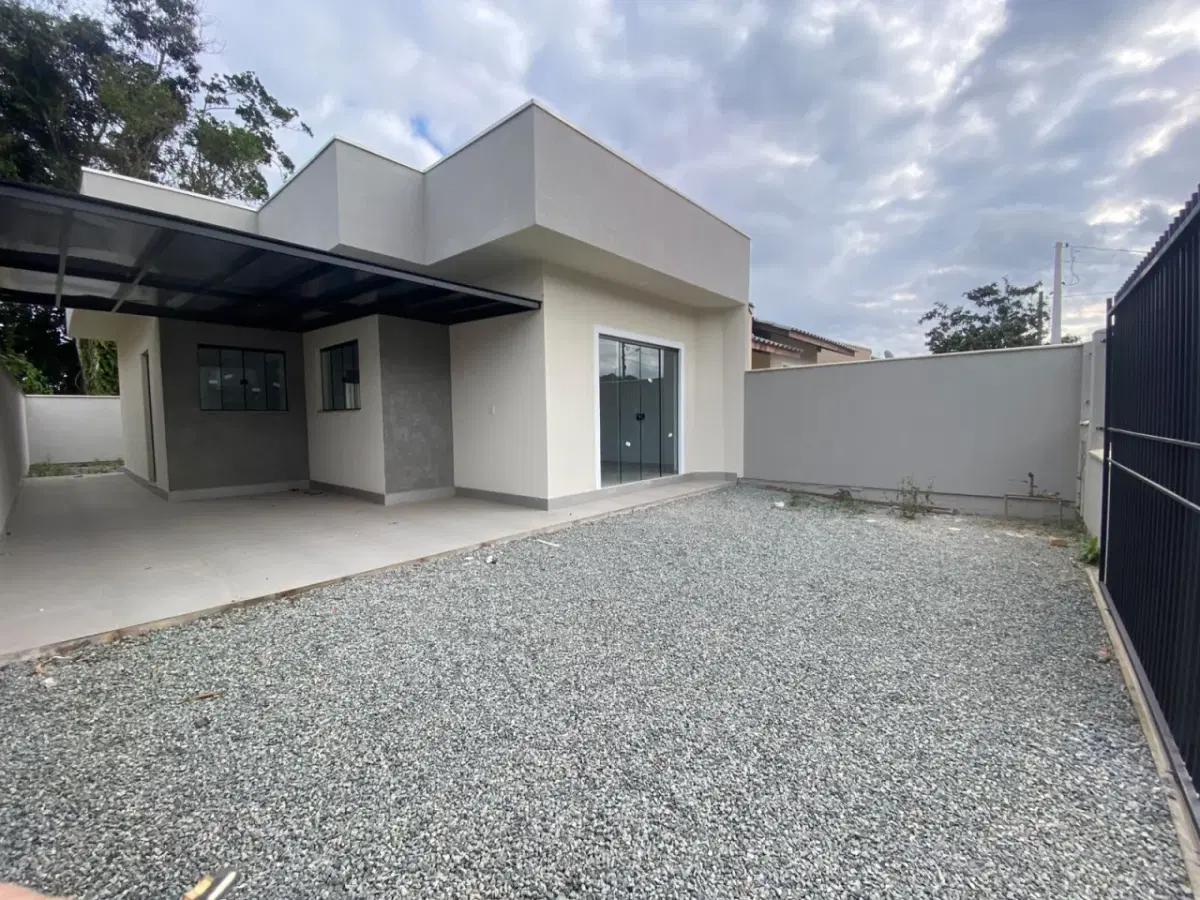 Fachada frontal da casa