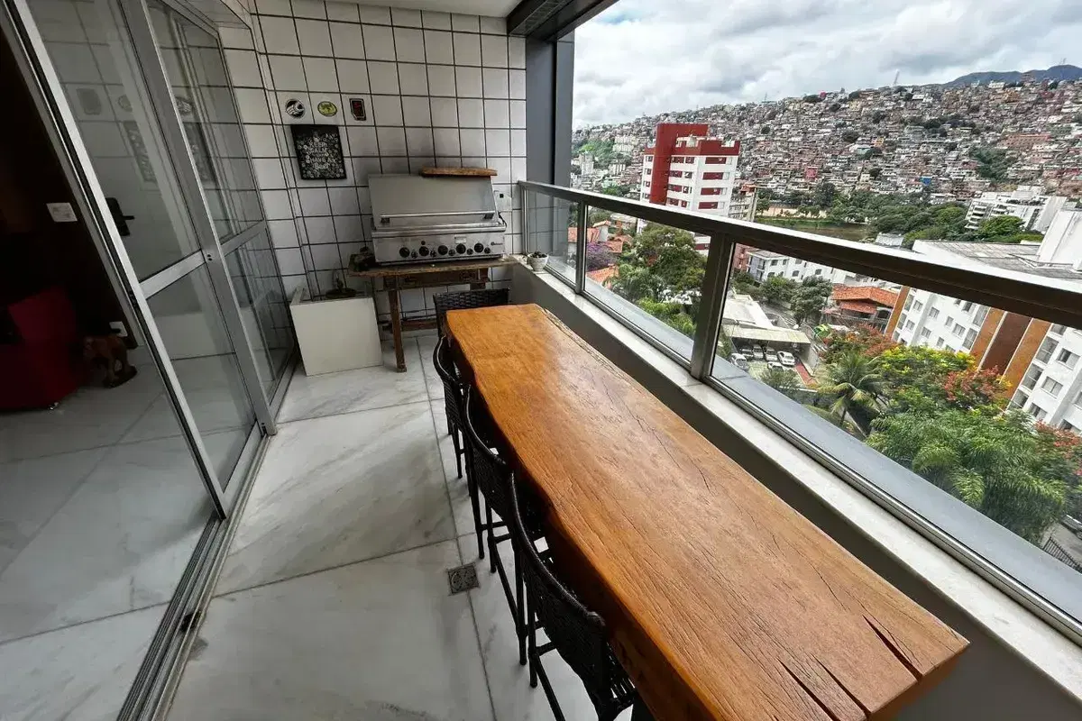 Residencial › Apartamento no Vila Paris com 167,00 (M²), 4 quartos e 2 vagas para Venda - Apartamento em Vila Paris, Belo Horizonte - à venda - Silvio Ximenes Imobiliária