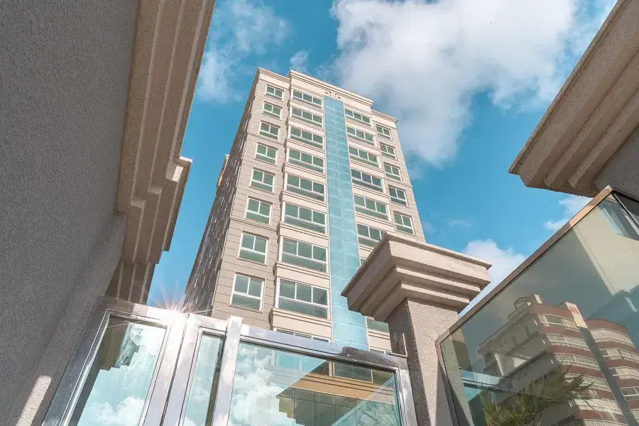 Apartamento ALTO PADRÃO - 3 Suítes - Mobiliado - Gravatá - Navegantes-SC - Ocean Towers - Inbrasul - Apartamento em Gravatá, Navegantes - à venda - HAUZIIN - Imóveis no Litoral Norte de Santa Catarina