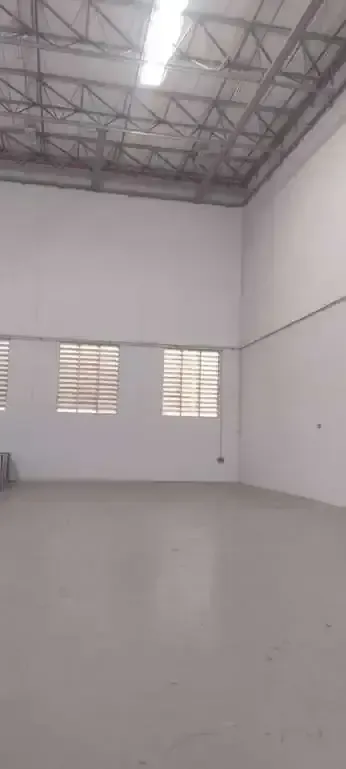 Galpão Industrial para Locação em Jandira – 2 Docas e Piso 6 ton/m² - Galpão em Jardim Alvorada, Jandira - para locação - PERENNIAL ASSESSORIA E SERVIÇOS LTDA EPP