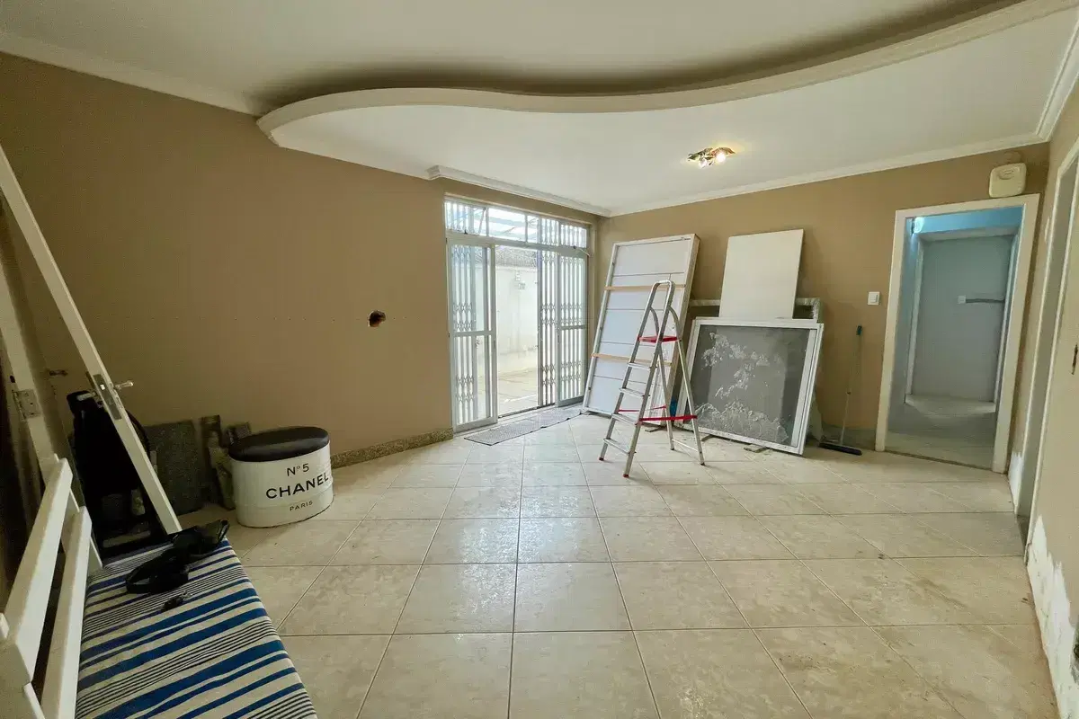 Residencial › Área Privativa no Santa Tereza com 110,00 (M²), 3 quartos e 1 vaga para Venda - Área Privativa em Santa Tereza, Belo Horizonte - à venda - Silvio Ximenes Imobiliária