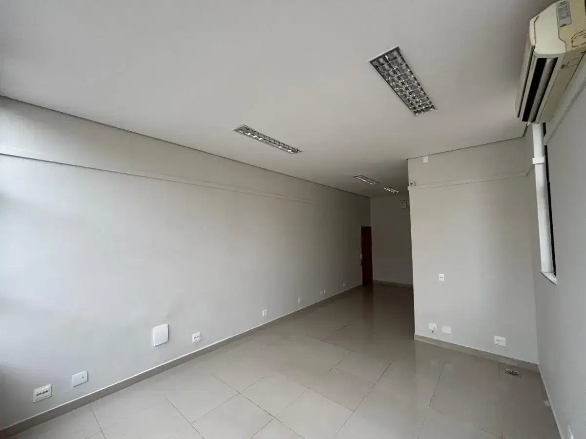 Sala Comercial 1 um banheiro para Locação, Parque da Represa, Jundiaí/SP - Salas Comerciais em Parque da Represa, Jundiaí - para locação - Entry Imob