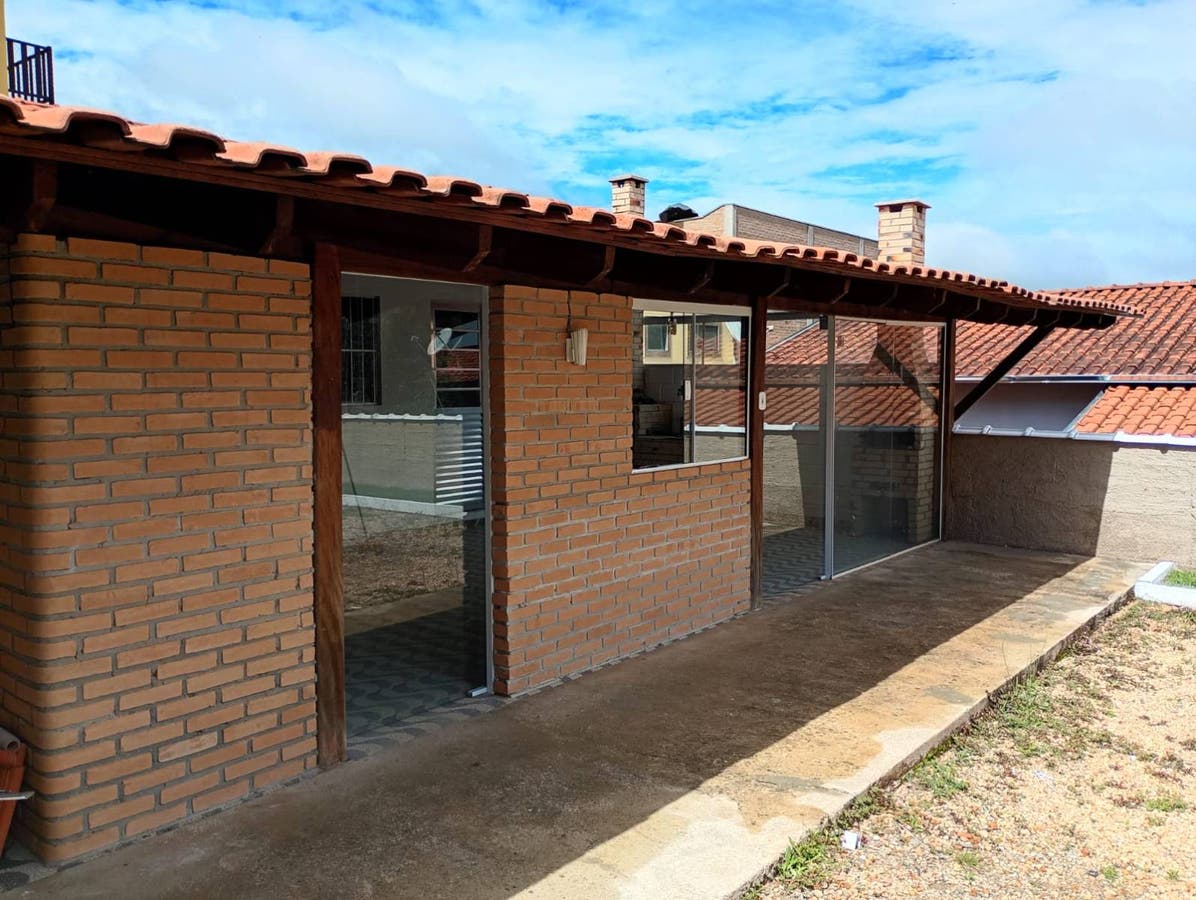Chácara com 3 dormitórios à venda, 300m² por R$ 350.000 - Clube da Uva - Poços de Caldas/MG - Chácara em Zona Rural, Andradas - à venda - Lago e Cunha Imóveis