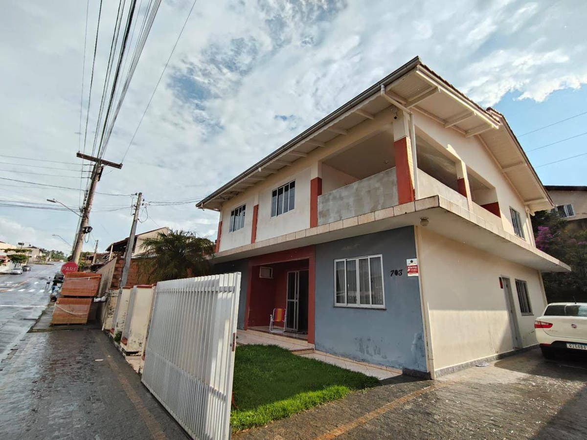 Casa com 3 quartos sendo 1 suíte, 350.0m² área total e 230.0m² de área privativa por R$ 900.000,00 - Tifa Martins - Jaraguá do Sul -SC - Casa em Tifa Martins, Jaraguá do Sul - à venda - Imobiliária Piermann