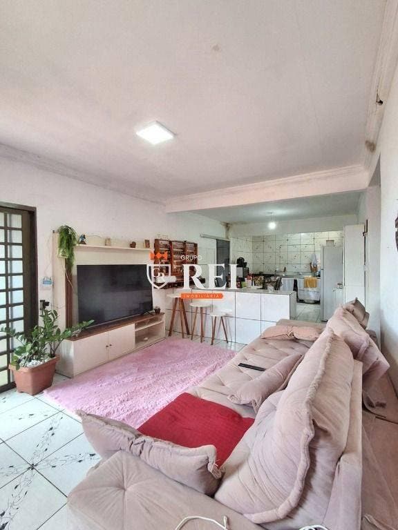 CASA RES. VENEZA VALOR R$ 450.000,00 CASA COM 2 EDÍCULAS NO FUNDO Casa com: 2 quartos, sala, cozinha, banheiro social, área de serviço, garagem 2 c - Casa em Residencial Veneza, Rio Verde - à venda - IMOBILIARIA REI EMPREENDIMENTOS S/S LTDA