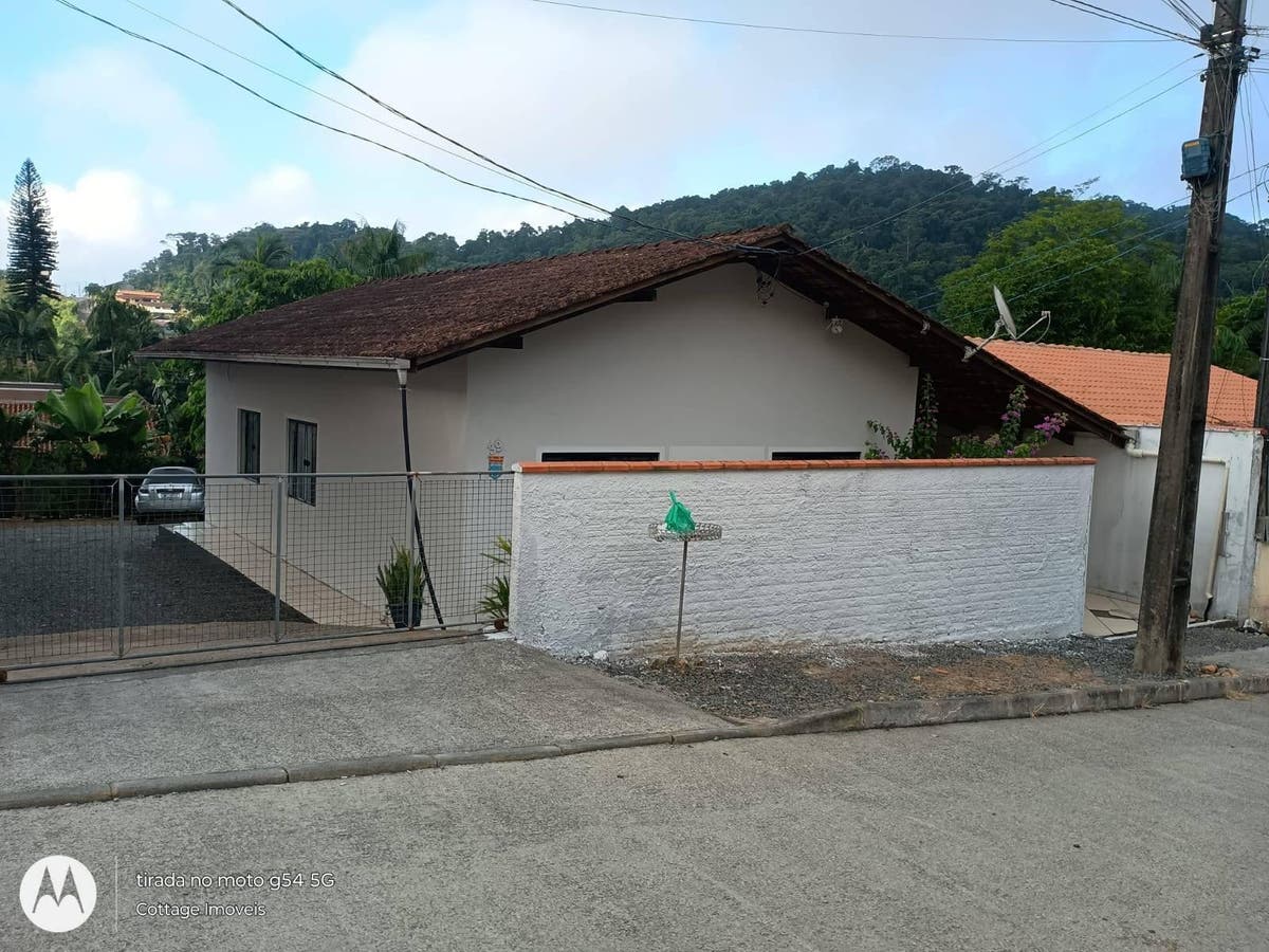 CASA DE ALVENARIA - AMIZADE - Casa em Amizade, Guaramirim - à venda - Cottage Imóveis ~ Creci 5946J