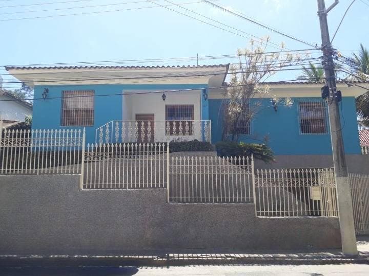 CASA DE ALTO PADRÃO CENTRO DA CIDADE - Casa em Dário Grossi, Caratinga - à venda - CASA GOLD IMÓVEIS