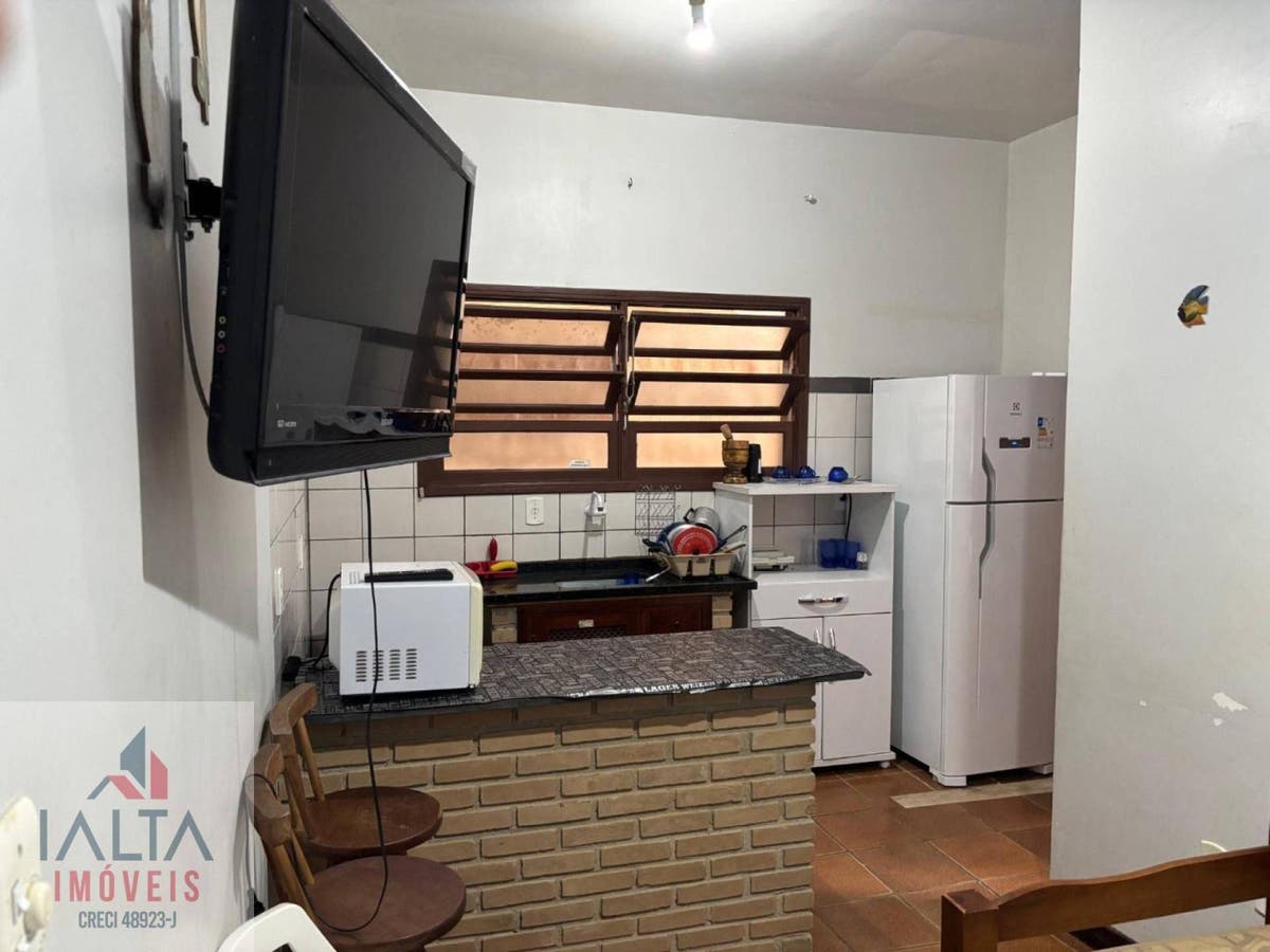 Apartamento térreo a 400m da Praia Grande | Ideal para moradia ou locação em Ubatuba - Apartamento em Praia Grande, Ubatuba - à venda - IALTA IMOVEIS LTDA