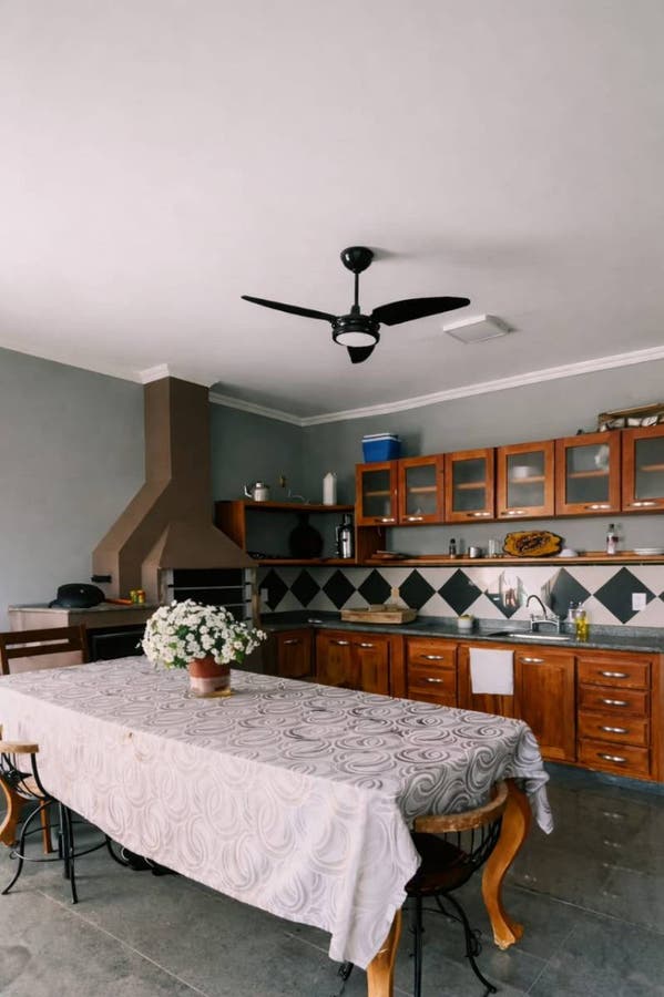 Casa à Venda com 4 Quartos, Salão de Festa, Churrasqueira e Piscina em Jardim Botânico - Avaré - Casa em Jardim Botânico, Avaré - à venda - CRYSTAL IMÓVEIS