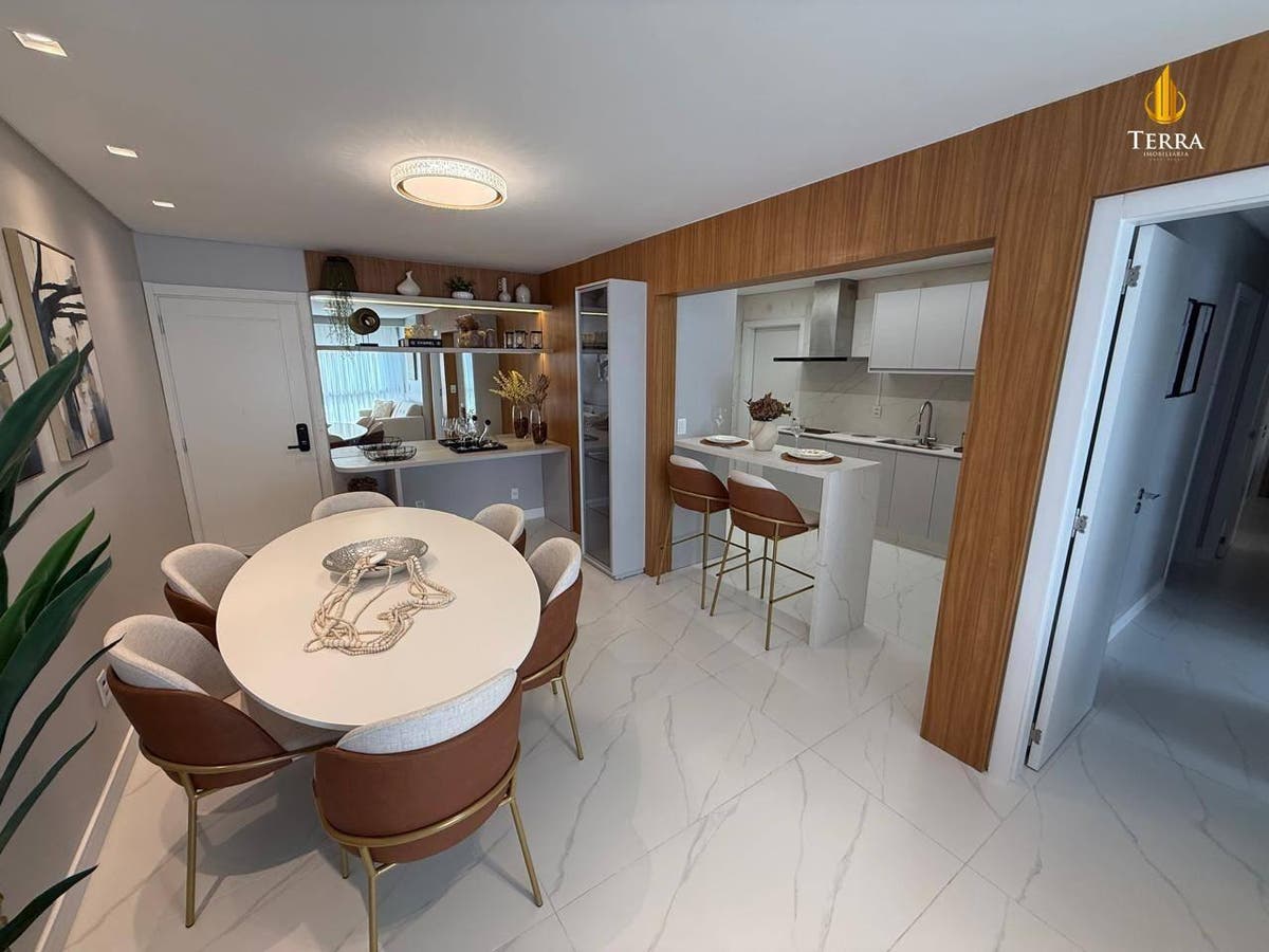 Apartamento a venda no Edifício Saint Germair localizado no Centro em Balneário Camboriú. - Apartamento em Centro, Balneário Camboriú - à venda - IMOBILIÁRIA TERRA ITAJAI LTDA