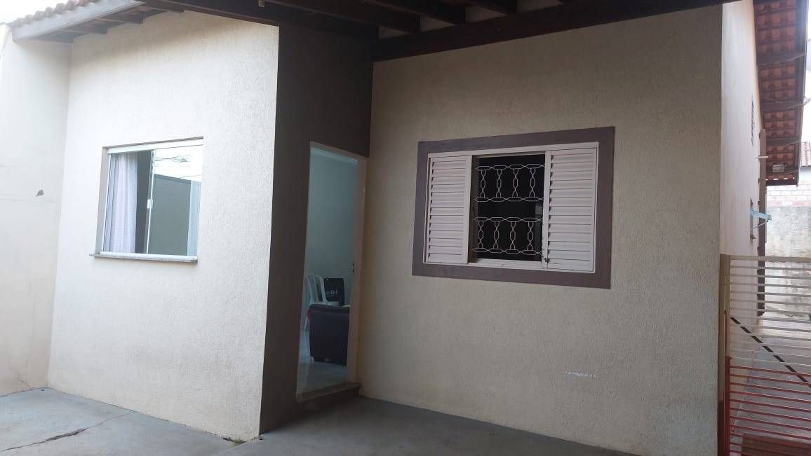 Casa à Venda com 2 Quartos, Garagem Coberta e Lavanderia em Vila Operária - Avaré - Casa em Vila Operária, Avaré - à venda - CRYSTAL IMÓVEIS