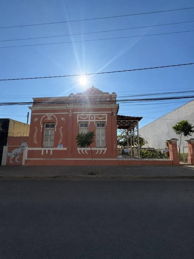 Casa com 5 quartos, Centro - Abaeté - Casa em Centro, Abaeté - para locação - Multiplus Negocios e Imoveis LTDA