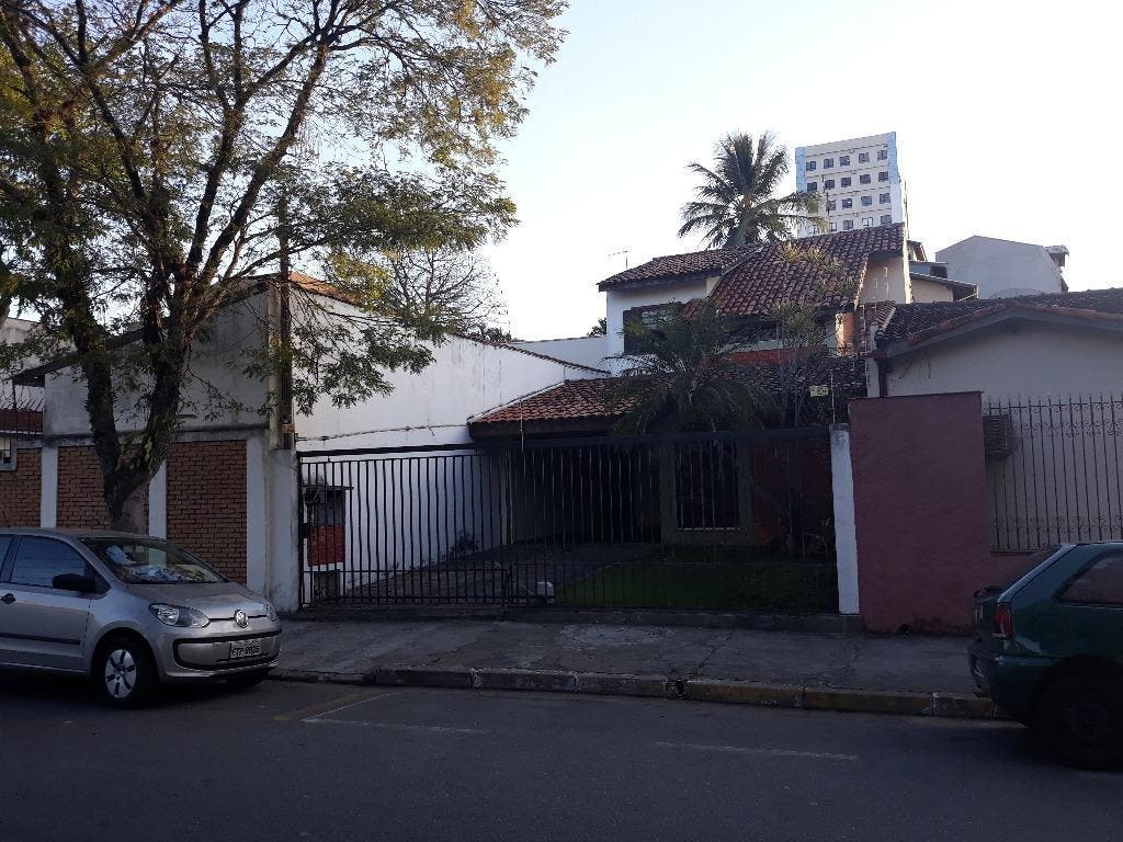 Sobrado com 3 quartos à Venda, Centro - Pindamonhangaba - Sobrado em Centro, Pindamonhangaba - à venda - EDSON DERRICO IMOVEIS LTDA