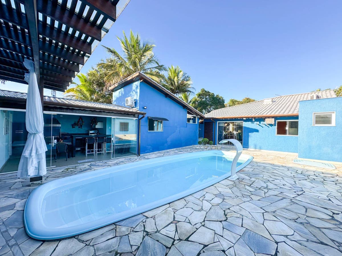 Casa com 04 suítes à venda e para locação - Jardim Britânia, Caraguatatuba/SP - Casa em Jardim Britânia, Caraguatatuba - à venda e para locação - Extensão Imobiliária