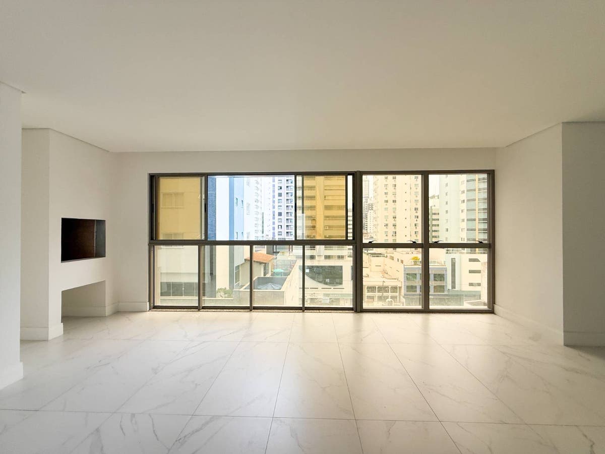 Apartamento diferenciado com 04 suítes, 06 vagas e 226m² no Las Brisas - Pioneiros/Balneário Camboriú - Apartamento em Pioneiros, Balneário Camboriú - à venda - IMEX INVESTIMENTOS LTDA