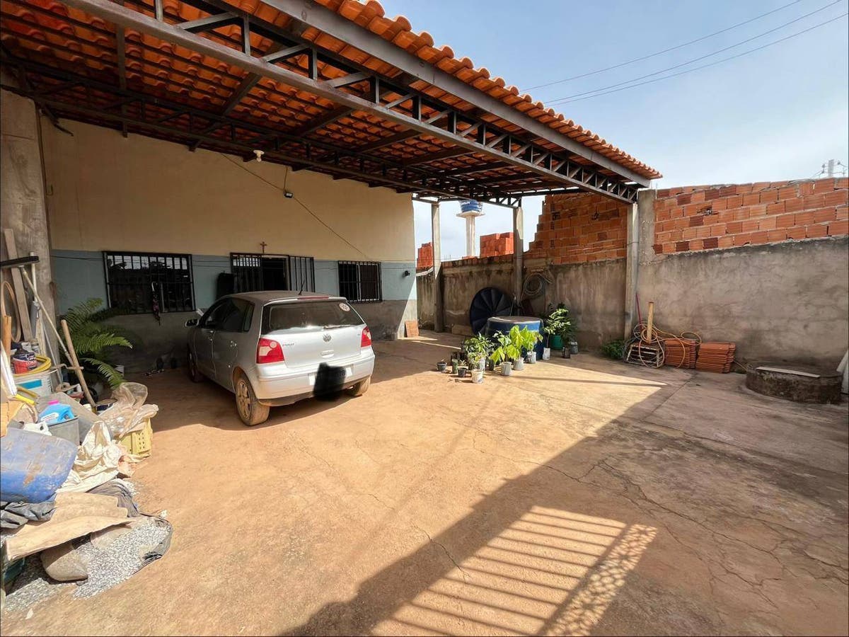 vendo casa de 02 quartoslocalizada na quadra 08 conjunto casa 07 Residencial Don Francisco Agua Quente Df - Casa de Condomínio em Recanto das Emas, Brasília - à venda - Silvio Assessoria Imobiliaria