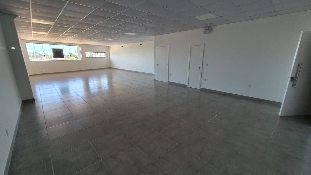 SALA COMERCIAL NO BAIRRO QUINTA DOS AÇORIANOS - Barra Velha/SC - Salas Comerciais em Quinta dos Açorianos, Barra Velha - para locação - CST SOLUÇÕES IMOBILIARIA LTDA