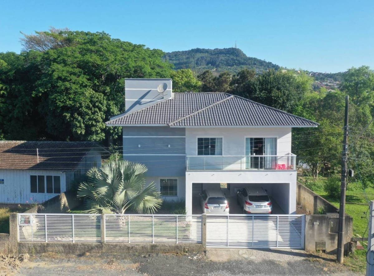Casa de Alvenaria - Venda - 03 dormitórios - Semi Mobiliada - 192m2 - Rua Francisco Fernandes - Canta Galo - Rio do Sul - Casa em Canta Galo, Rio do Sul - à venda - Cifra Imóveis e Empreendimentos Imobiliários