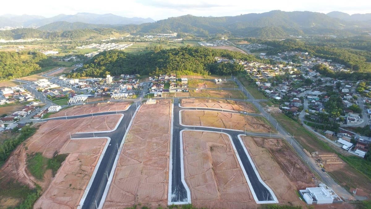 Amplo terreno localizado no bairro Três rios do Norte - Lote/Terreno em Três Rios do Norte, Jaraguá do Sul - à venda - Styllus Imóveis