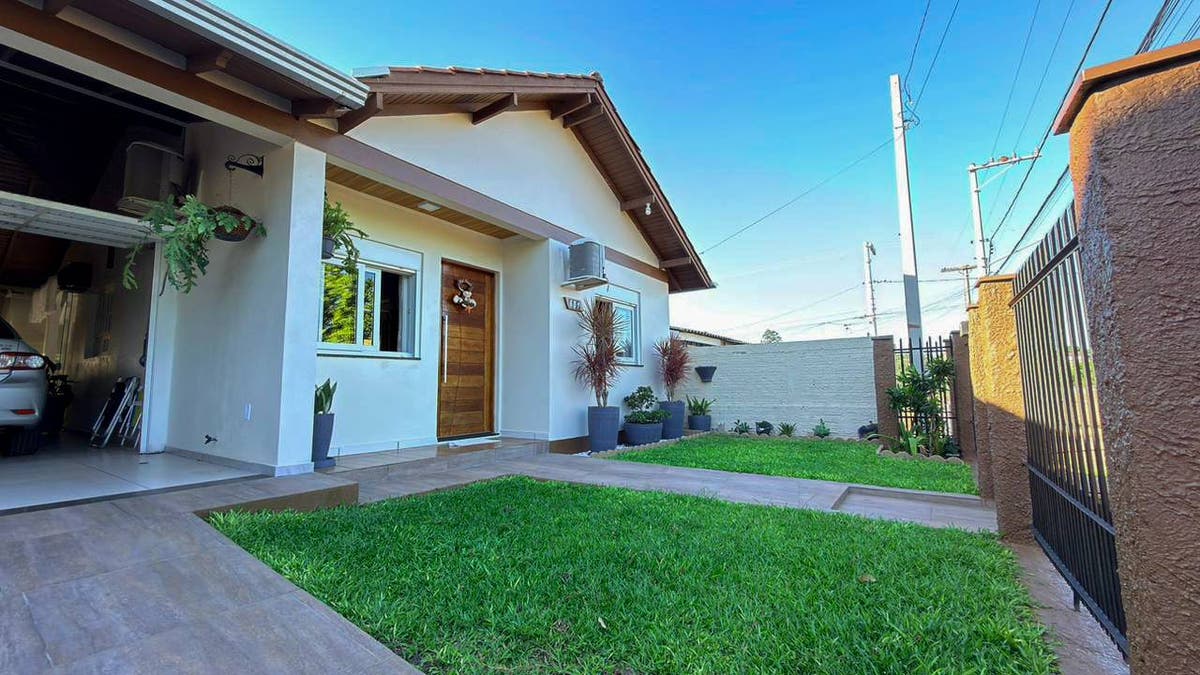 Casa à venda com 2 dormitórios, mobiliada no Bairro Sao Jorge - Portão/RS - Casa em São Jorge, Portão - à venda - UNICA NEGOCIOS IMOBILIARIOS LTDA