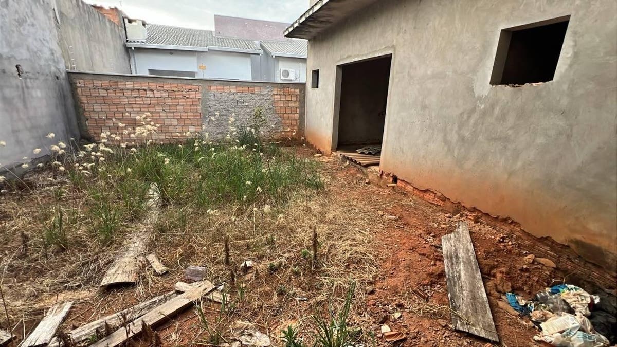 Casa com 3 quartos, 1 suíte