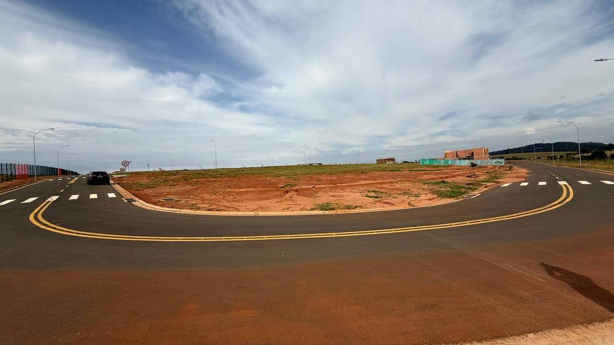 Terreno de Esquina no Condomínio Guestier II com 392 m² – Pronto para Construir - Lote/Terreno em Centro, Piratininga - à venda - CONECTA BROKER´S