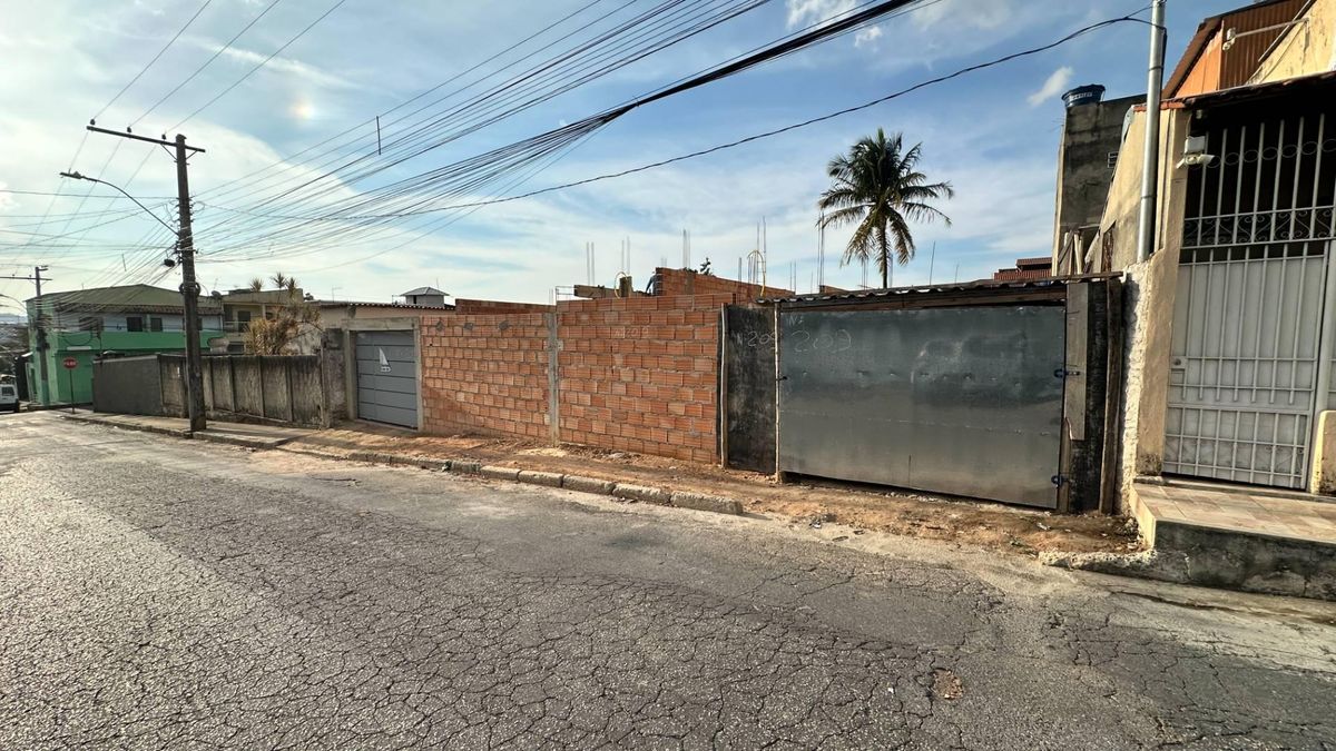 Lindas Casas em Construção – 3 Quartos | Jardim Alterosa 1ª Seção | Betim - Casa Geminada em Jardim das Alterosas 1ª Seção, Betim - à venda - Via M Empreendimentos Imobiliários Ltda