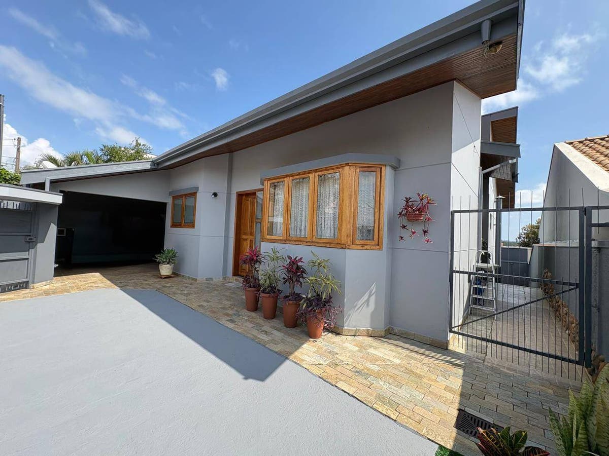 Casa térrea à venda com 3 dorms, 1 suíte, área gourmet com edícula | Caxambu | Jundiaí - SP - Casa em Caxambu, Jundiaí - à venda - Entry Imob