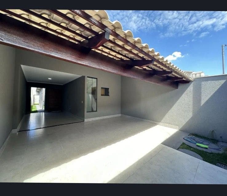 Casa Mont Serrat - Casa em Jardim Mont Serrat, Aparecida de Goiânia - à venda - Alugô - Imóveis em Goiânia