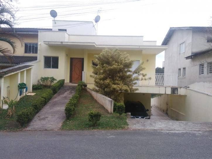Sobrado com 4 Quartos à Venda, Parque Residencial Itapeti - Mogi das Cruzes - Sobrado em Parque Residencial Itapeti, Mogi das Cruzes - à venda - Renovar Imóveis Mogi Ltda