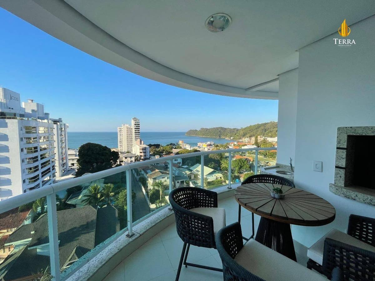 Apartamento para locação na cobertura do Splendid Etoile Residence com vista para o mar localizado em Cabeçudas. - Apartamento em Cabeçudas, Itajaí - para locação - IMOBILIÁRIA TERRA ITAJAI LTDA