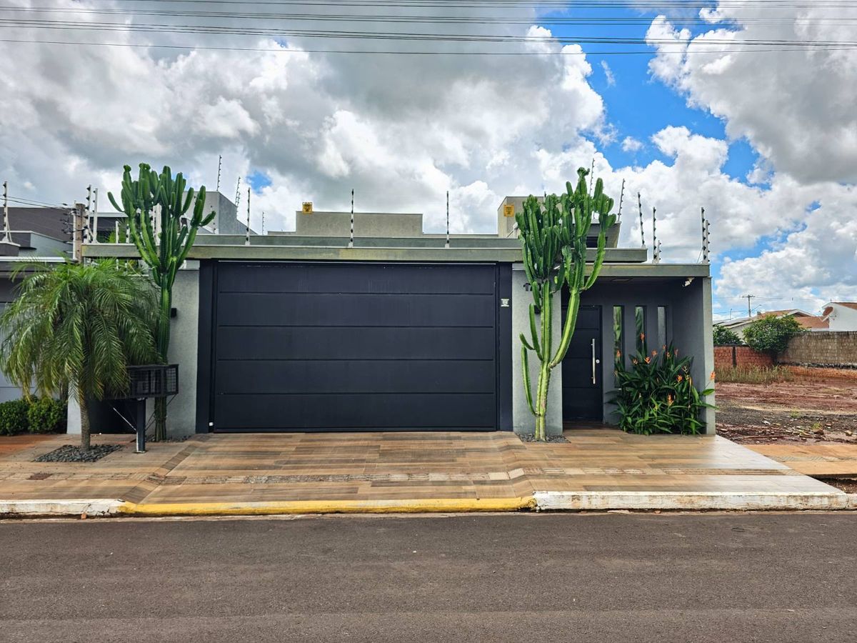 Imóvel com piscina aquecida - Casa em Primo Maffisoni, São Gabriel do Oeste - à venda - Bovicenter Negócios Imobiliários LTDA