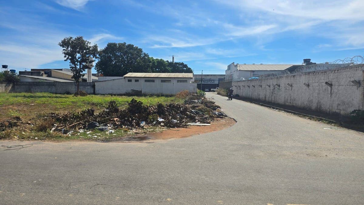 Lote com 468,75m² à venda no Setor Monte Cristo em Aparecida de Goiânia-Go - Lote/Terreno em Jardim Monte Cristo, Aparecida de Goiânia - à venda - Dom Soluções Imobiliária Ltda